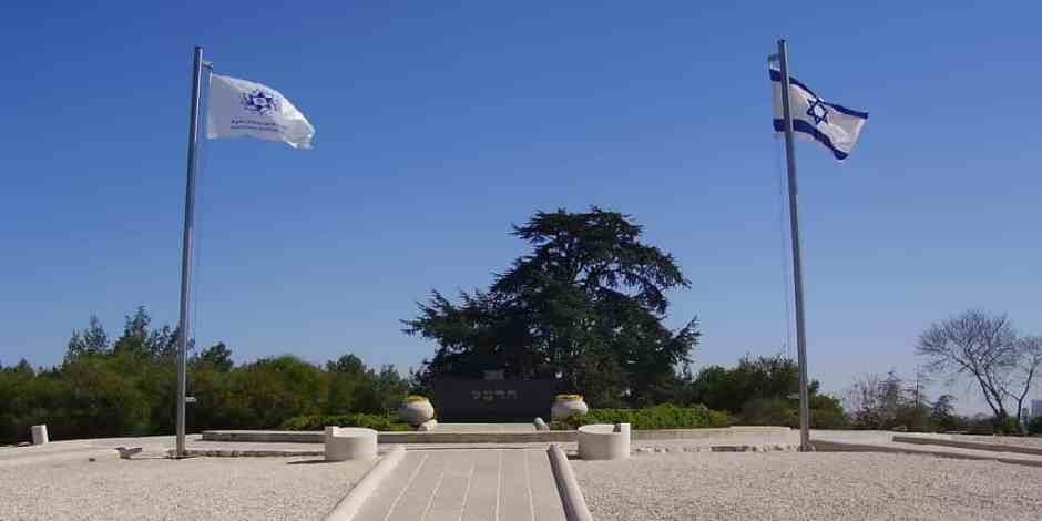 Mount-Herzl Israeli Fallen Soldiers' Stories
