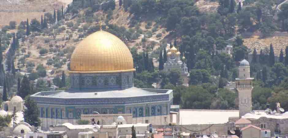 Temple-Mound Why is the Holy City of Jerusalem SO important? 